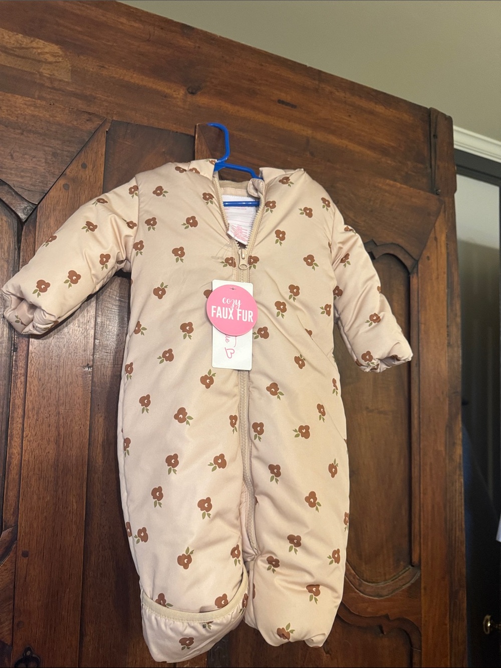 Liv and Lottie Kids Beige Floral Faux Fur-Lined One Piece Snowsuit NWT